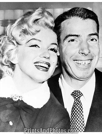 Marilyn Monroe & Joe DiMaggio 6813