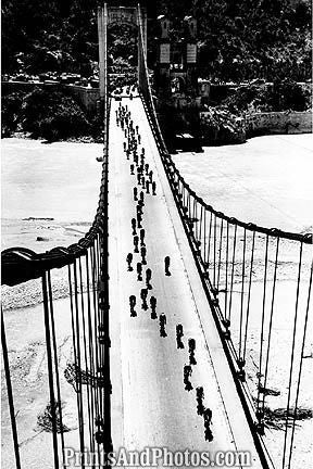 Mirabeau Bridge Tour De France  6991 Mirabeau Bridge Tour De France  6991