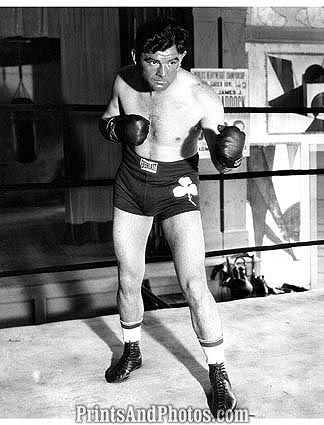 Boxer JAMES BRADDOCK '53  0833