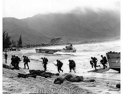 Marines in Da Nang Vietnam  1023