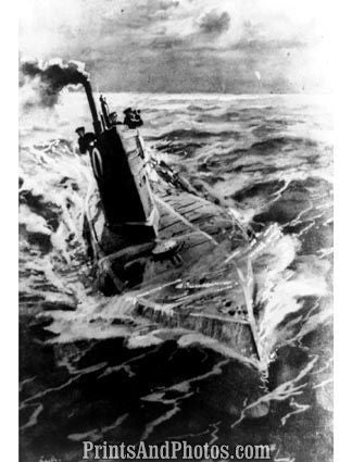 Early Navy U8 Submarine at Sea Print 1253