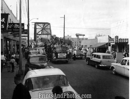 ALASKA State Celebration Parade  1672