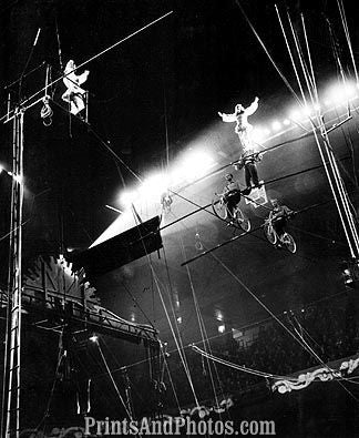 Ringling Circus Acrobats  18090