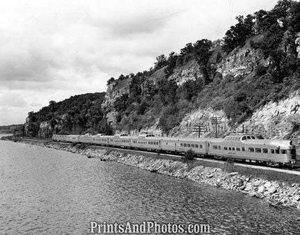 Vista Dome Steel Train  19070