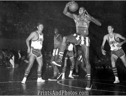 WILT CHAMBERLAIN 58 Globetrotters 19870