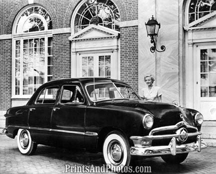 1950 Ford Custom Deluxe Sedan  2078