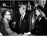 John F Kennedy & Jackie  2839