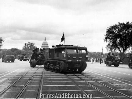 US ARMED Forces Day Tractor  3018