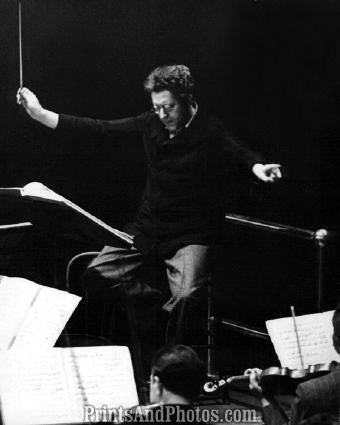 Conductor Arthur Rodzinsky  3334