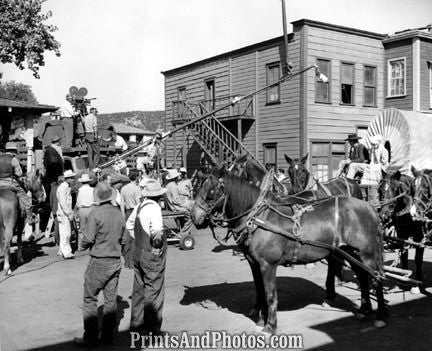 Hollywood Filming a Western  4 3924