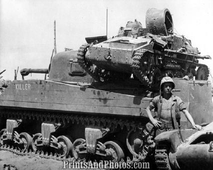 US Marines WWII Tank w/ Japanese Tank 4079