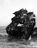 Marines WWII Light Tank ashore  4085