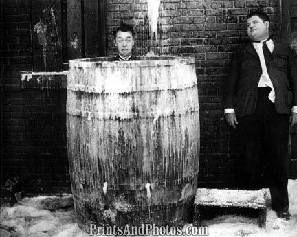 Below Zero Laurel & Hardy 1930  4250