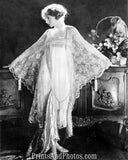 Actress Lillian Gish  5569