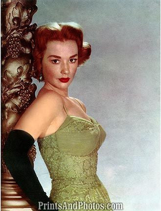 Actress Piper Laurie  6809
